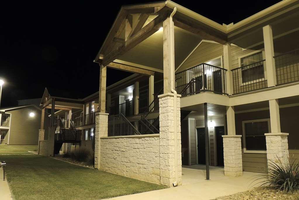Eagle'S Den Three Rivers Texas A Travelodge By Wyndham Eksteriør bilde