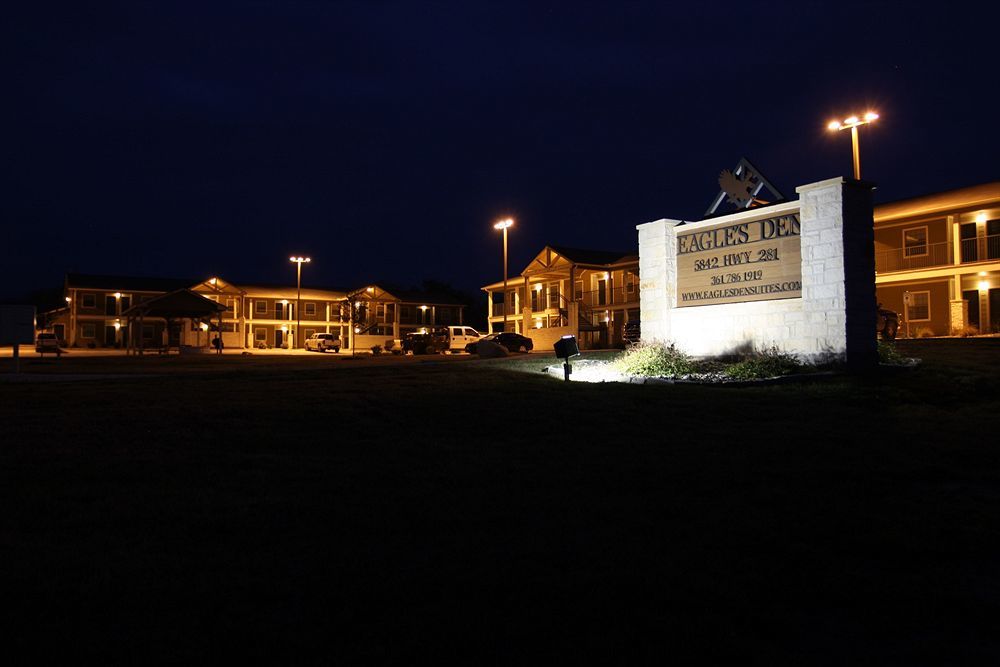 Eagle'S Den Three Rivers Texas A Travelodge By Wyndham Eksteriør bilde